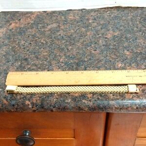 Gold Titanium Chain Bracelet With MAGNETIC Closure...NEW